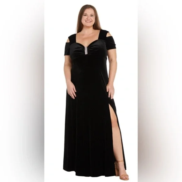 Velvet Long Dress cold shoulder w/sweatheart neckline w/side slit